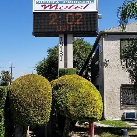 Bloomington Sierra Crossing Motel מראה חיצוני תמונה