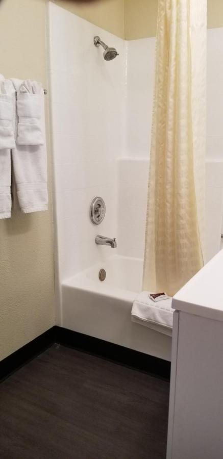 Bloomington Sierra Crossing Motel מראה חיצוני תמונה