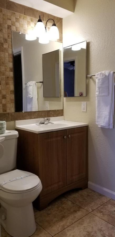 Bloomington Sierra Crossing Motel מראה חיצוני תמונה